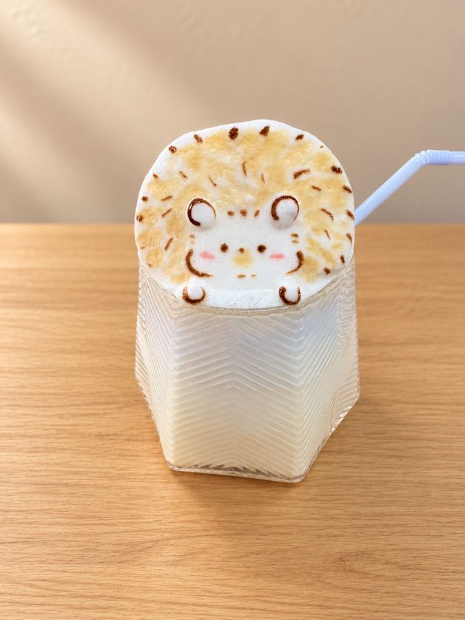 Iced 3D latte art