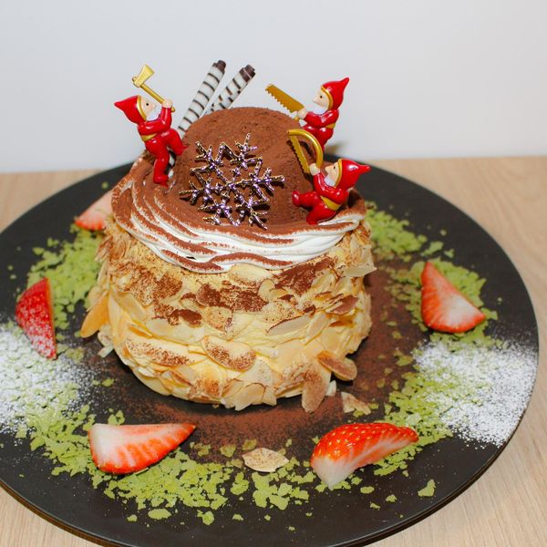 チョコレートムースのパンケーキ