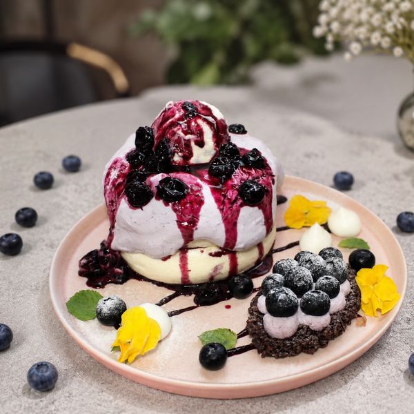 ブルーベリーとレアチーズパンケーキ
