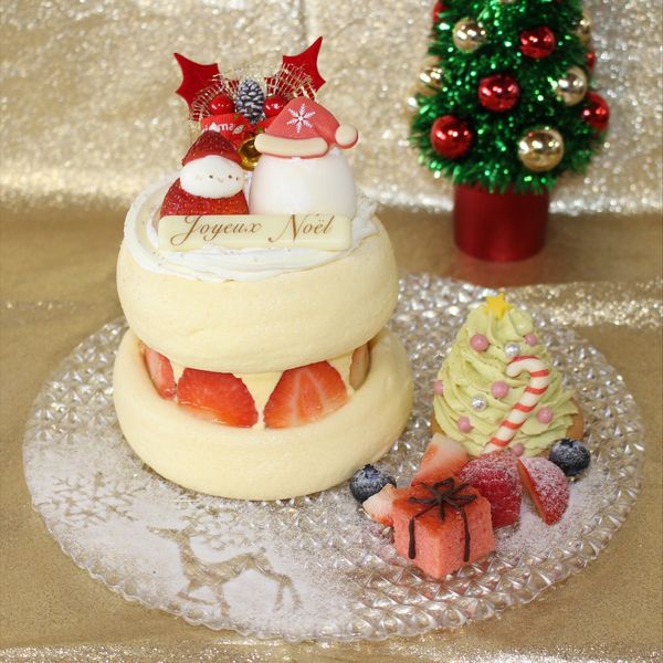 いちご溢れるフレジェパンケーキ